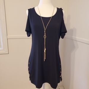 JM Collection cold shoulder top